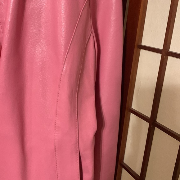 BarbieCon Pink Jacket - 💯 real leather - Picture 3 of 8